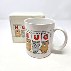 VINTAGE NOS HALLMARK SHOEBOX GREETINGS COFFEE MUG CUP GIVE ME A HUG BEARS WHITE